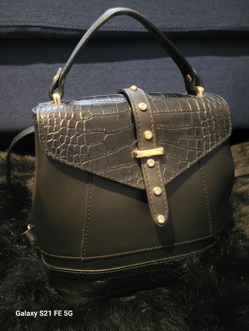Classic Black Women’s Top-Handle Bag with Croc Flap HOUSE OF HARLOW 1960